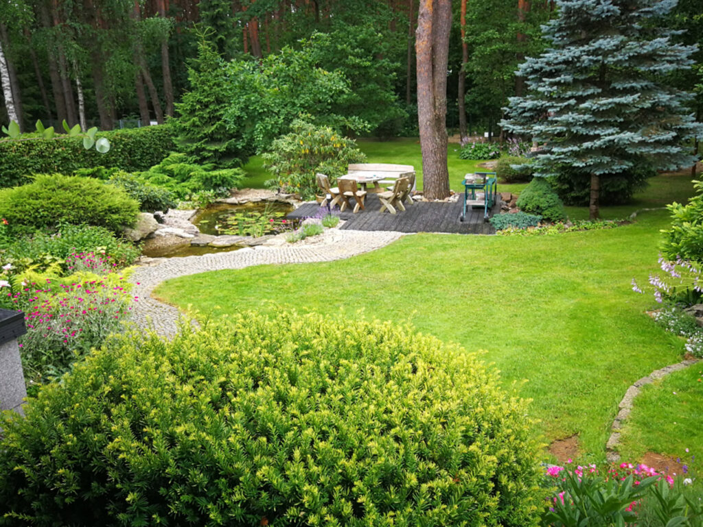 Ogrody Dworakowscy Choroszcz, Białystok i okolice | Zakładanie ogrodów, Pielęgnacja ogrodów, Nawadnianie ogrodów (trawników), Usługi brukarskie, Projektowanie ogrodów